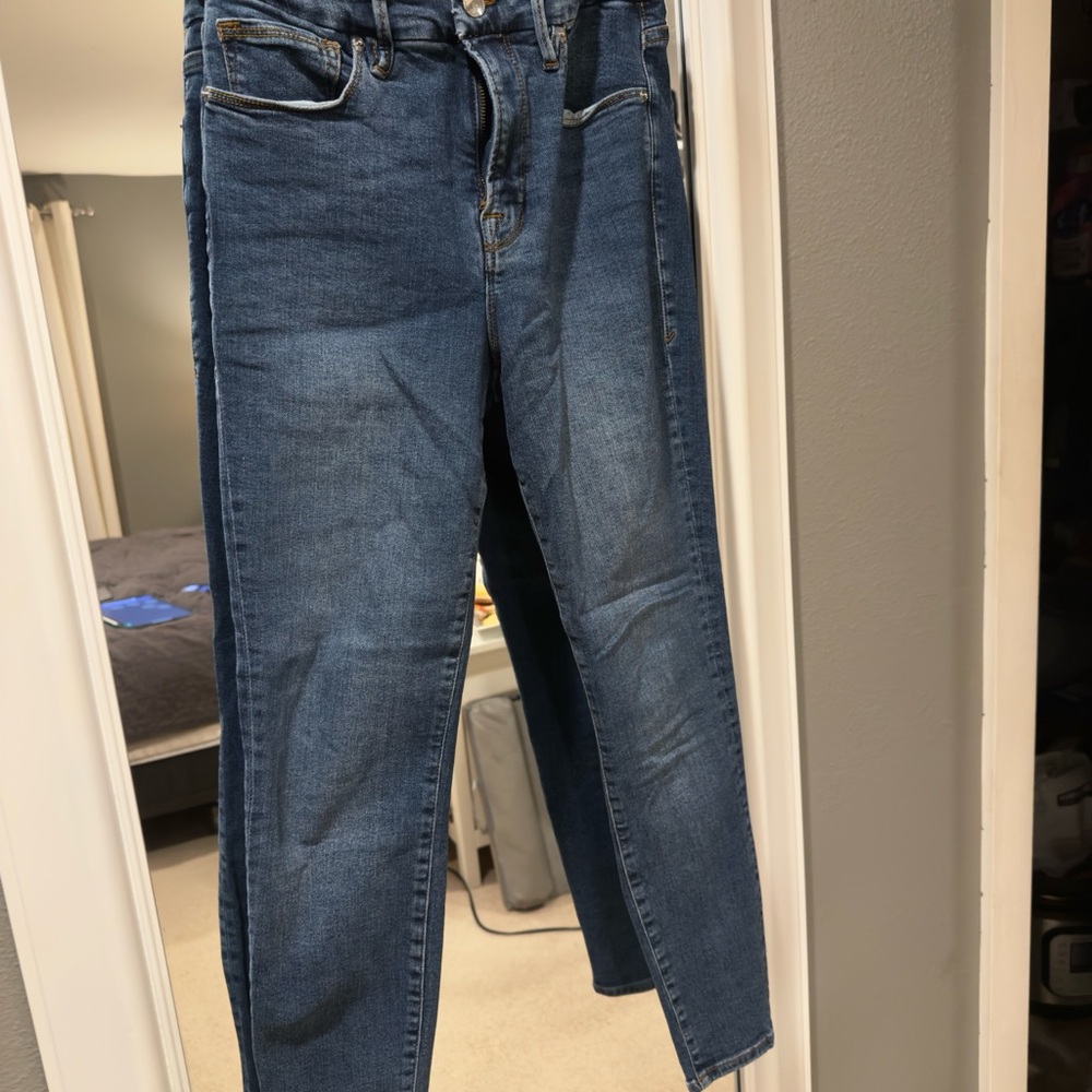 Good American Blue Ankle Cropped Jeans